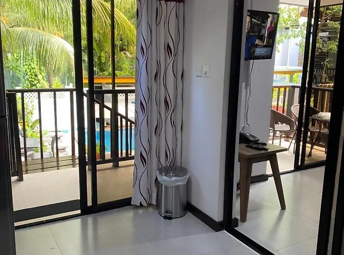 Riviere Self Catering Beau Vallon (Mahe)