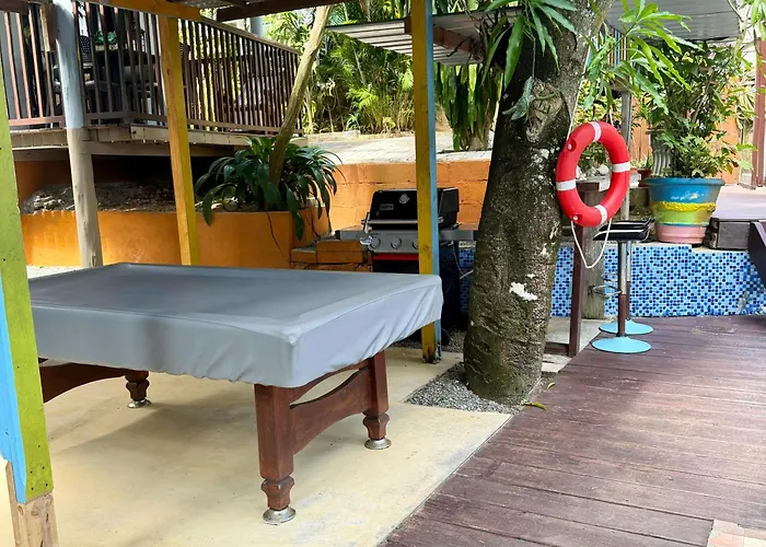 Riviere Self Catering * Beau Vallon (Mahe)