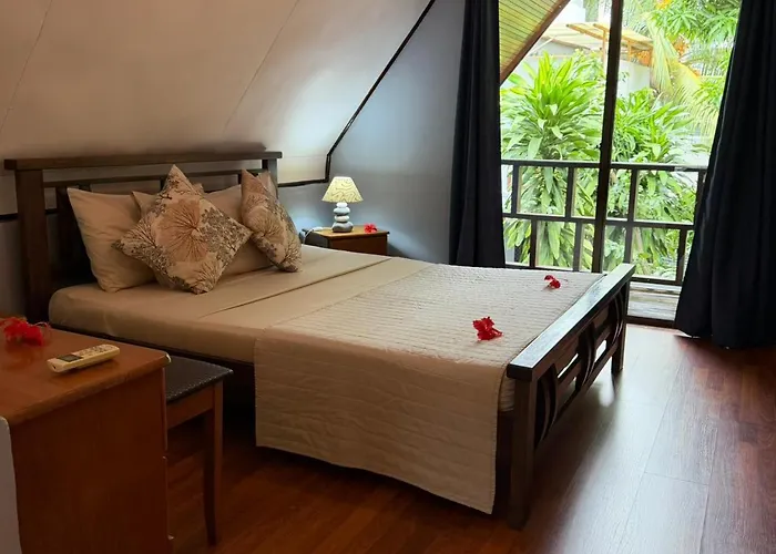 Riviere Self Catering Beau Vallon (Mahe)