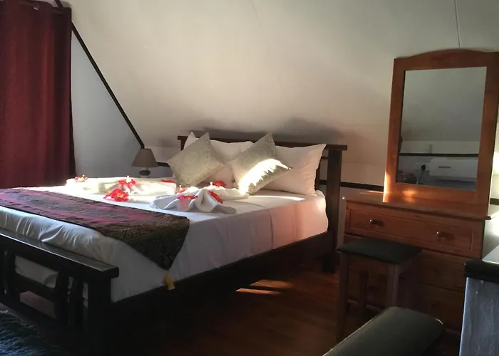 Riviere Self Catering * Beau Vallon (Mahe)